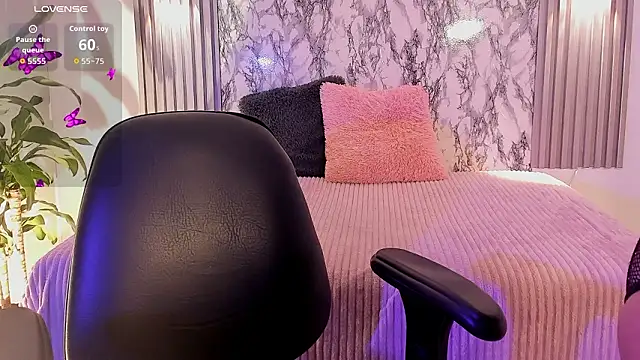 ChloeeMasonn online show from February 20, 2026, 11:00 am