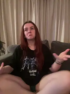 PoppySlut6999 online show from February 20, 2026, 9:48 pm