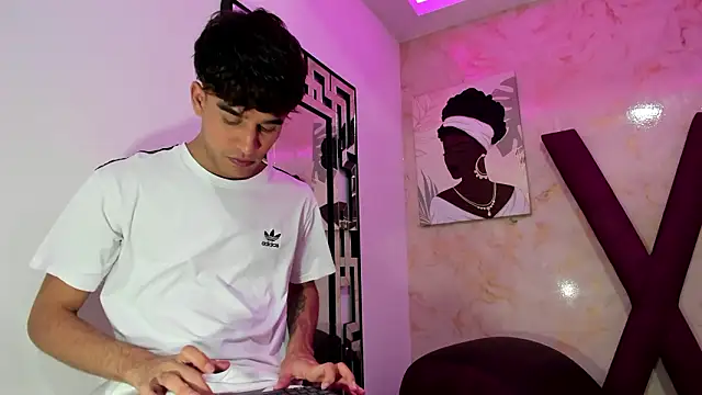 PRETTY COCK1 online show from March 10, 2026, 1:43 am