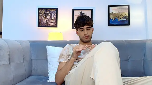 PRETTY COCK1 online show from March 19, 2026, 2:04 am