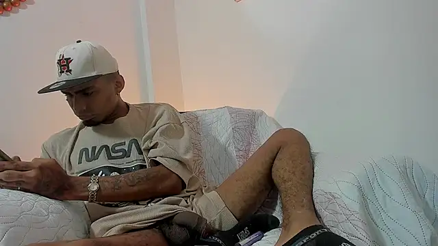 Rpoolrboy online show from April 29, 2026, 6:58 pm