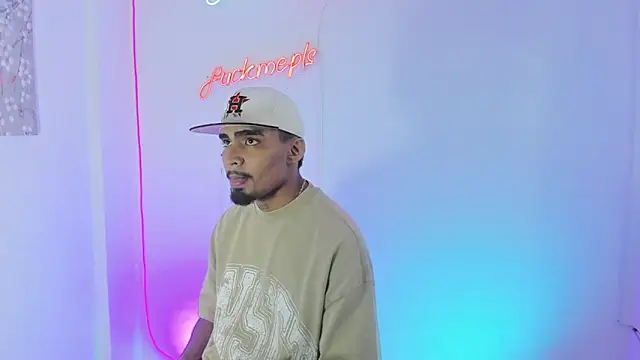 Rpoolrboy online show from June 20, 2026, 4:26 am