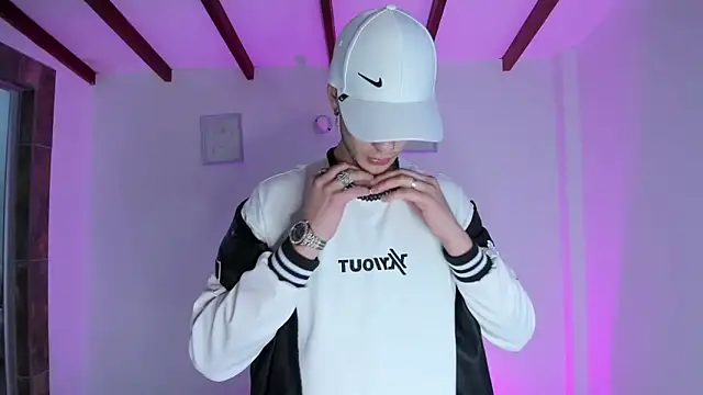 Snapshot of Vlad__night chatting on March 4, 2026, 3:23 am Vlad night online show from March 4, 2026, 3:23 am