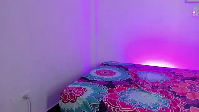 Snapshot of Vlad__night chatting on March 7, 2026, 3:47 am Vlad night online show from March 7, 2026, 3:47 am