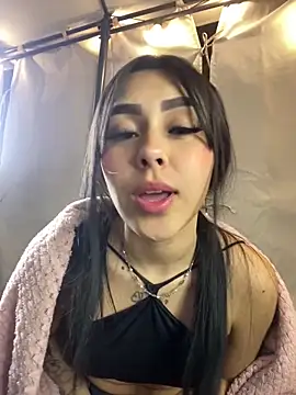 scarlett pinkk1 online show from March 14, 2026, 4:18 am