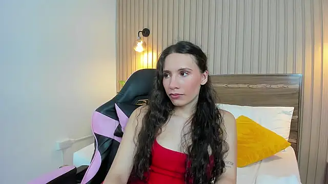 valeryn  rosse online show from July 15, 2026, 7:41 pm