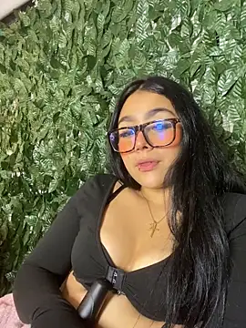 Violetta pinkk1 online show from March 13, 2026, 5:47 am