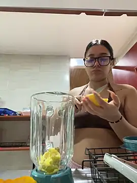 Violetta pinkk1 online show from March 23, 2026, 3:43 am