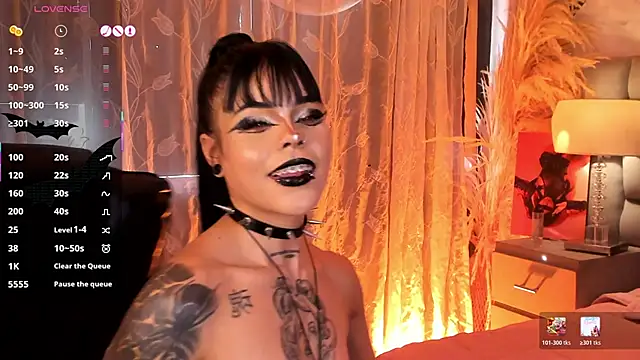 SweetDevil 7 online show from June 15, 2026, 10:34 pm