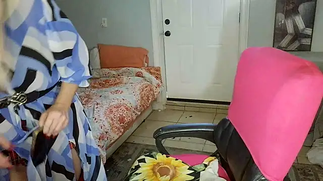 starandsky online show from March 8, 2026, 6:34 pm