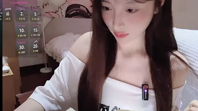 Xiaoyun 6666 online show from April 29, 2026, 8:37 pm