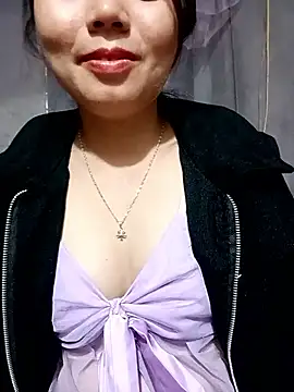 Rose-222 online show from May 3, 2026, 1:55 am