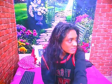 IndianPretty14u2Luv online show from June 14, 2026, 5:09 am