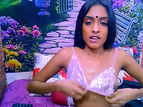 Snapshot of IndianPretty14u2Luv chatting on June 25, 2026, 5:12 am IndianPretty14u2Luv online show from June 25, 2026, 5:12 am