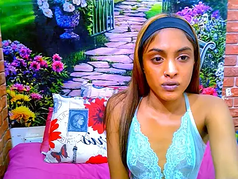 Snapshot of IndianPretty14u2Luv chatting on July 30, 2026, 9:58 pm IndianPretty14u2Luv online show from July 30, 2026, 9:58 pm