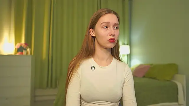 SharaNewbern online show from February 12, 2026, 1:50 pm