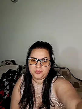 Yasmine love online show from February 11, 2026, 9:20 pm