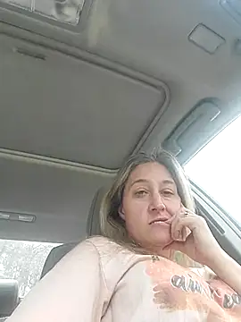 Sunflower0025 online show from February 19, 2026, 6:48 pm