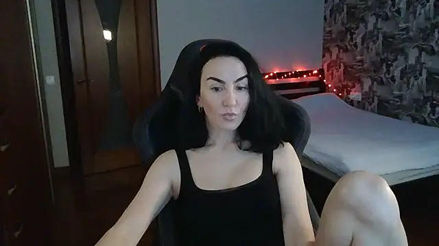 Alisewooo online show from February 5, 2026, 8:19 am