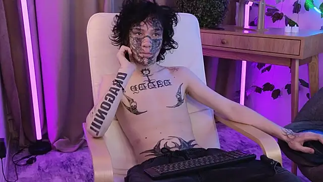 em0 b0y online show from February 1, 2026, 2:59 pm