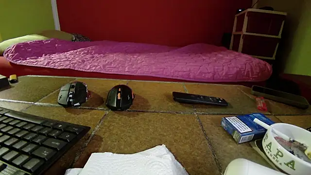 Sexy Couple-NN online show from May 8, 2026, 9:09 pm