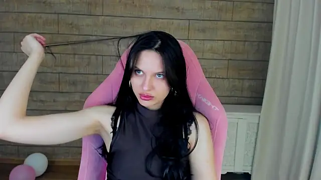 AliceVersal online show from May 8, 2026, 4:29 am