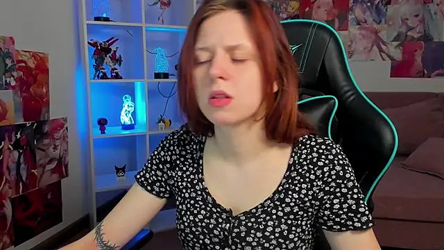 FreyaVey online show from March 5, 2026, 5:14 am