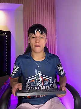 Dominik Souza online show from April 26, 2026, 2:26 pm