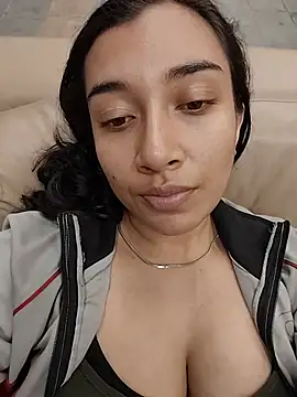 Robin H00t 2 online show from July 21, 2026, 12:24 am
