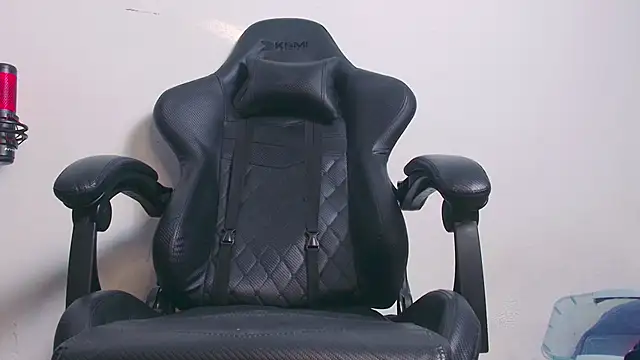 Skullxxx6969 online show from November 27, 2025, 4:31 pm