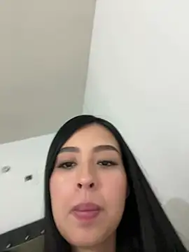 selene roux online show from February 6, 2026, 8:12 pm