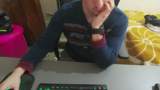 Daniiiel13 online show from February 7, 2026, 11:08 pm