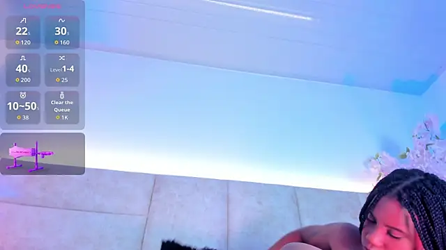 IsabelaRoman online show from April 8, 2026, 8:42 pm