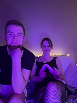 Melannyy076 online show from February 3, 2026, 11:10 pm