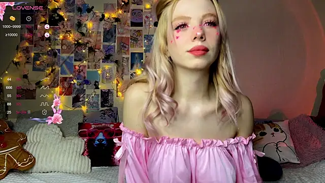 Akari-moon online show from February 14, 2026, 4:04 pm