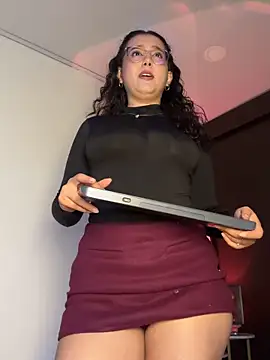 kittysophie  online show from February 2, 2026, 11:14 pm