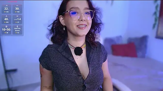 kittysophie  online show from June 19, 2026, 8:01 pm