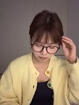 Snapshot of Nana-3 chatting on April 16, 2026, 4:41 pm Nana-3 online show from April 16, 2026, 4:41 pm