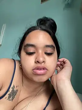 Aloyenita online show from May 7, 2026, 10:53 am
