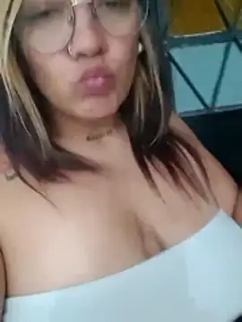 kuramaqueen online show from March 13, 2026, 11:55 pm