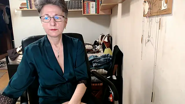 Snapshot of katemodel chatting on October 15, 2025, 6:35 am katemodel online show from October 15, 2025, 6:35 am