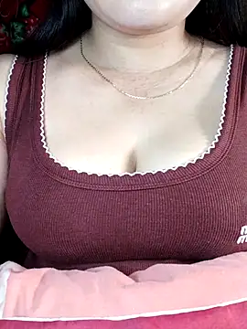 Reina Fcup01 online show from February 6, 2026, 1:10 am