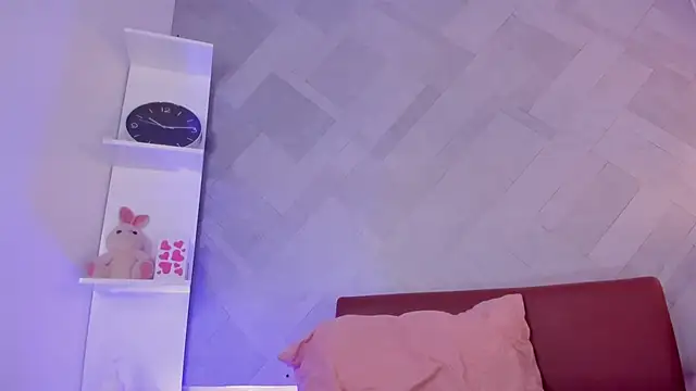 Zoe dream  online show from March 25, 2026, 8:59 pm