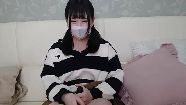 anzu vvv online show from February 5, 2026, 4:28 am