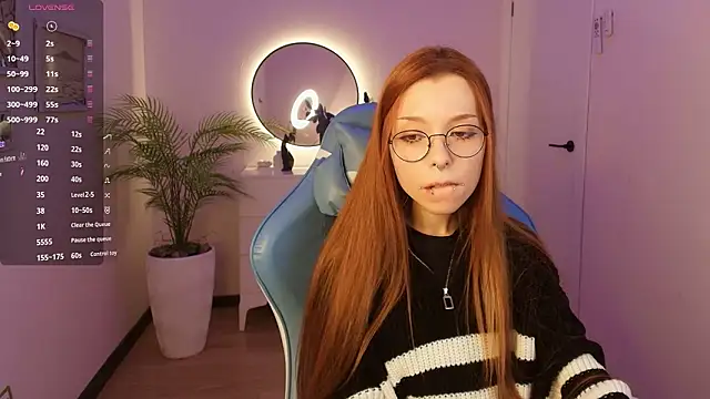 PinkAn8el online show from February 2, 2026, 2:43 am