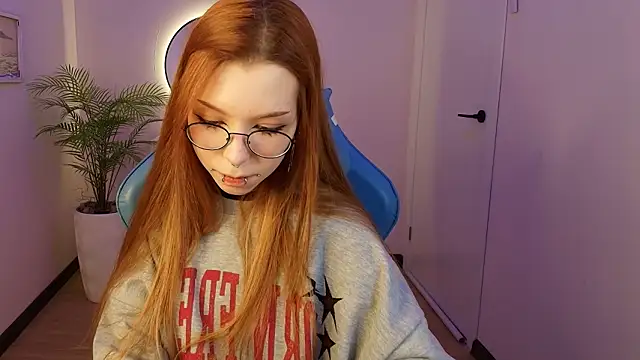 PinkAn8el online show from February 4, 2026, 2:28 am