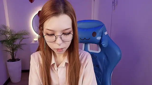 Snapshot of PinkAn8el chatting on February 13, 2026, 2:29 am PinkAn8el online show from February 13, 2026, 2:29 am