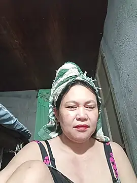 hotpinay 45 online show from May 7, 2026, 4:40 am
