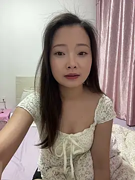 Snapshot of BIGBABYYEYE chatting on April 9, 2026, 2:00 pm BIGBABYYEYE online show from April 9, 2026, 2:00 pm