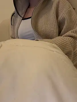 Sara0202 online show from March 18, 2026, 10:13 pm